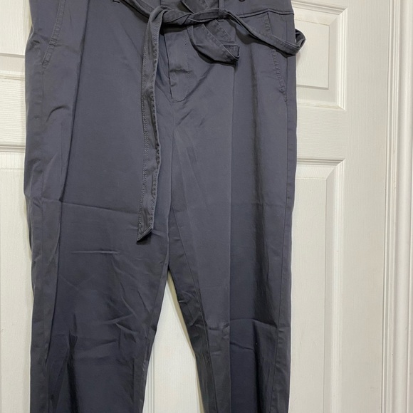 Loft cropped pant with belt - Picture 2 of 4